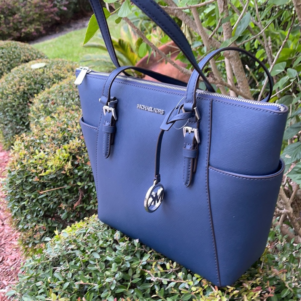 Michael Kors Charlotte Large Top Zip Leather Tote - Picture 5 of 16